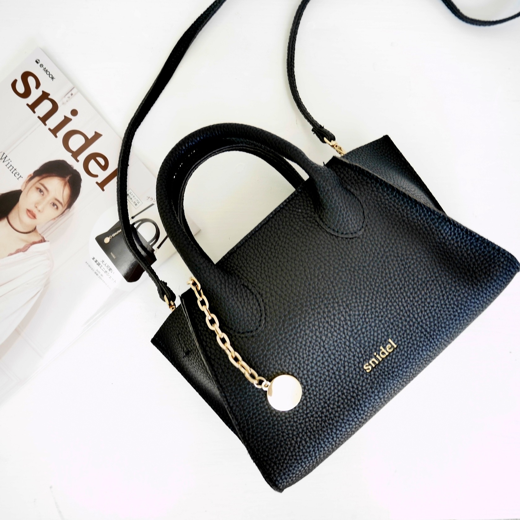 開封レビュー Snidel 16 Autumn Winter Collection付録 スナイデル 本革調ミニポシェット 雑誌付録ダイアリー 発売予定 レビューブログ